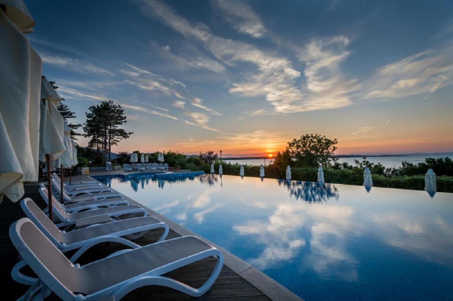 شقة Sea Bliss Retreat -Santa Marina - سوزوبول المظهر الخارجي الصورة